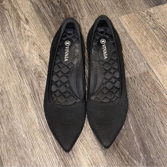 Vivaia Pointed-Toe Block Heel (Aria Block Heels) - Picture 3 of 12